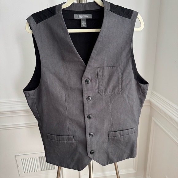 Kenneth Cole Gray and Black Button-Up Vest Adjustable Back Waist Size L - Picture 1 of 4